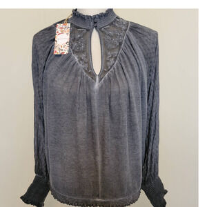 Gimmicks Women S High Neck Dusty Gray Long Dolman Sleeve Top Romantic Lace Bead